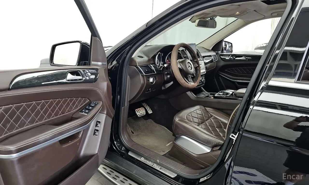 Mercedes-Benz GLS 500 * 4MATIC * ОБДУХВАНЕ * ФИКСИРАНА ЦЕНА ДО БЪЛГАРИЯ , снимка 10 - Автомобили и джипове - 56256731