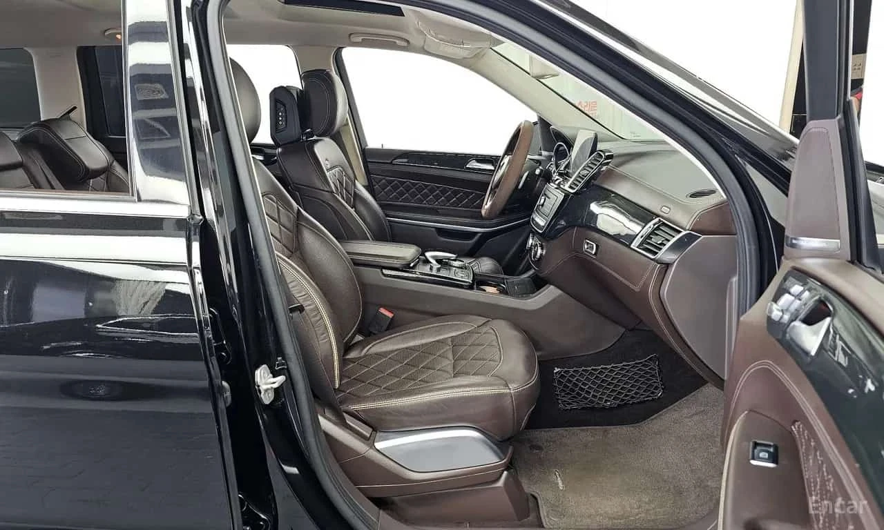 Mercedes-Benz GLS 500 * 4MATIC * ОБДУХВАНЕ * ФИКСИРАНА ЦЕНА ДО БЪЛГАРИЯ , снимка 11 - Автомобили и джипове - 56256731