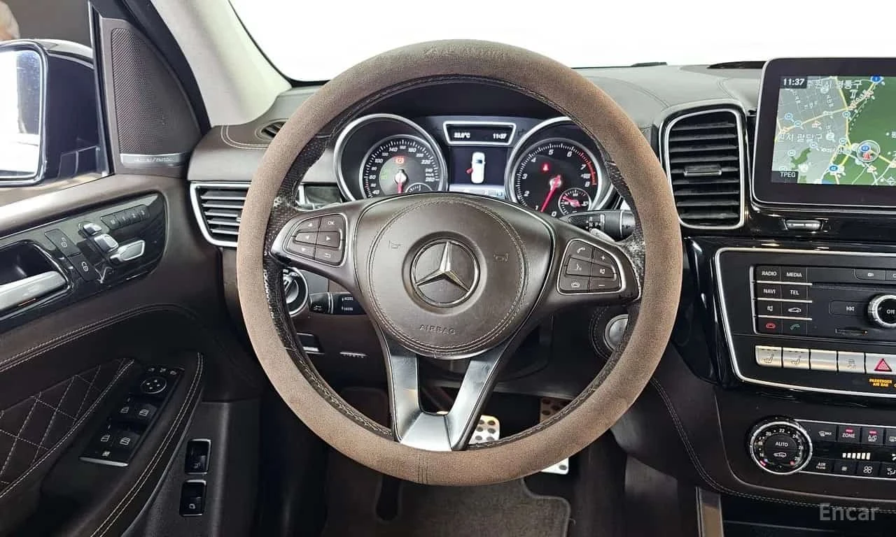 Mercedes-Benz GLS 500 * 4MATIC * ОБДУХВАНЕ * ФИКСИРАНА ЦЕНА ДО БЪЛГАРИЯ , снимка 13 - Автомобили и джипове - 56256731
