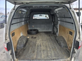 Hyundai H1 2.5CRDI 140кс Facelift на части, снимка 8