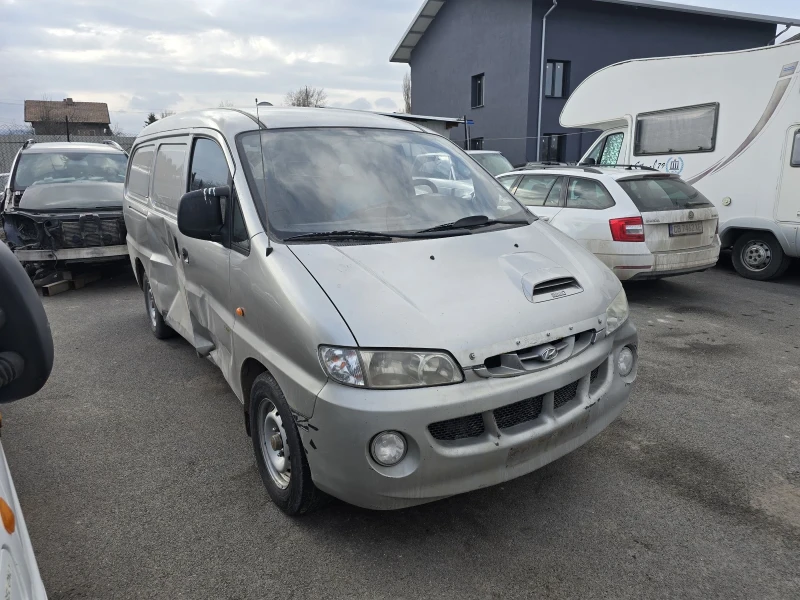 Hyundai H1 2.5CRDI 140кс Facelift на части, снимка 2 - Бусове и автобуси - 49296511