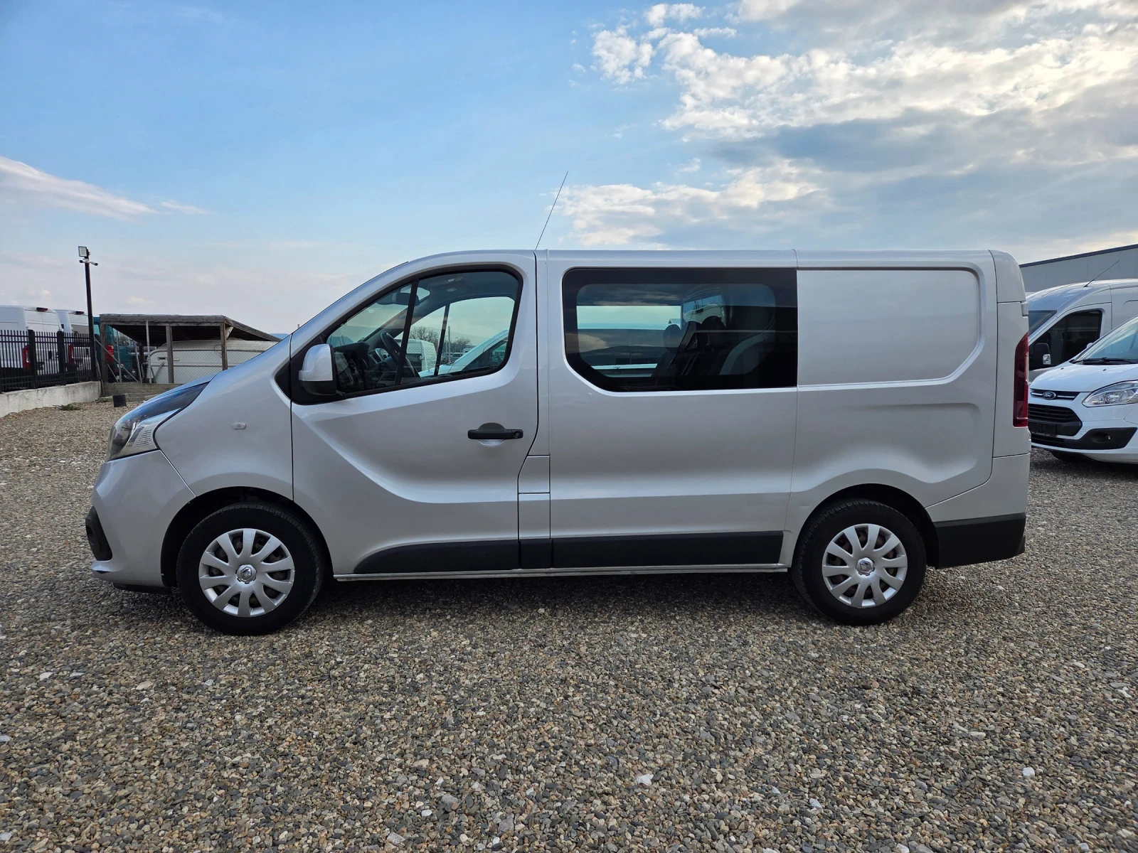 Renault Trafic 1.6 tdci klimatik 6 места  - изображение 3