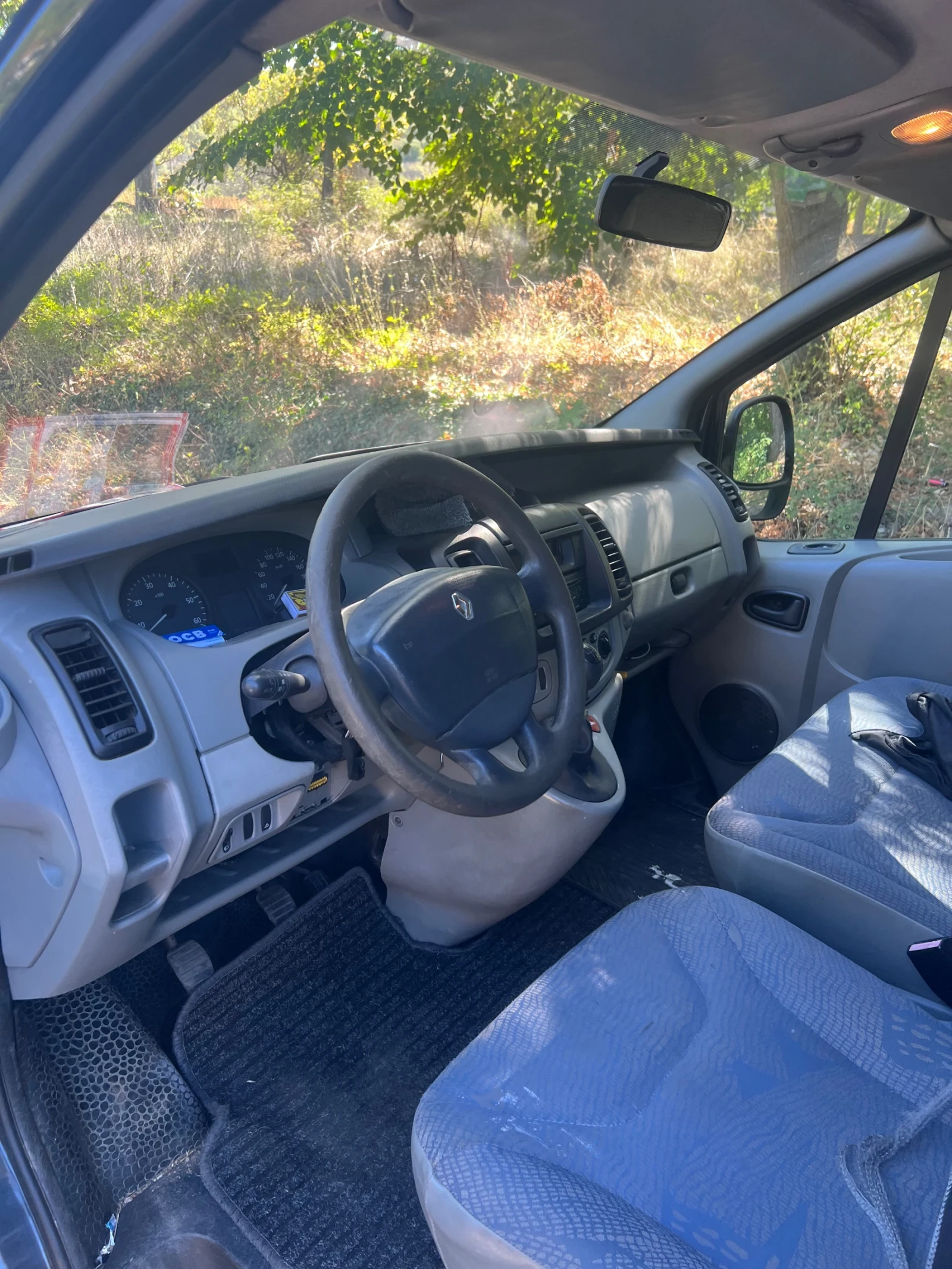 Renault Trafic, снимка 8 - Бусове и автобуси - 56123785