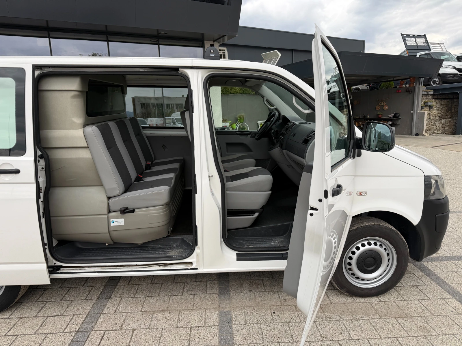 VW Transporter 2.0TDI ���������������� 5-������ ����� Euro 5  | Mobile.bg � ����������� 9