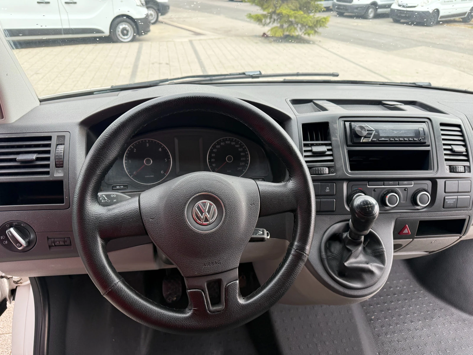 VW Transporter 2.0TDI ���������������� 5-������ ����� Euro 5  | Mobile.bg � ����������� 14