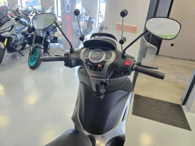 Piaggio Beverly 350ie, ABS-ASR, 2018г., снимка 10
