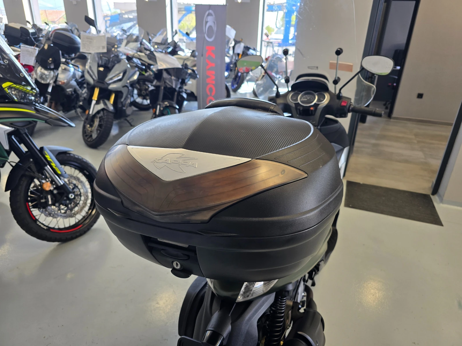 Piaggio Beverly 350ie, ABS-ASR, 2018г., снимка 12 - Мотоциклети и мототехника - 55851531