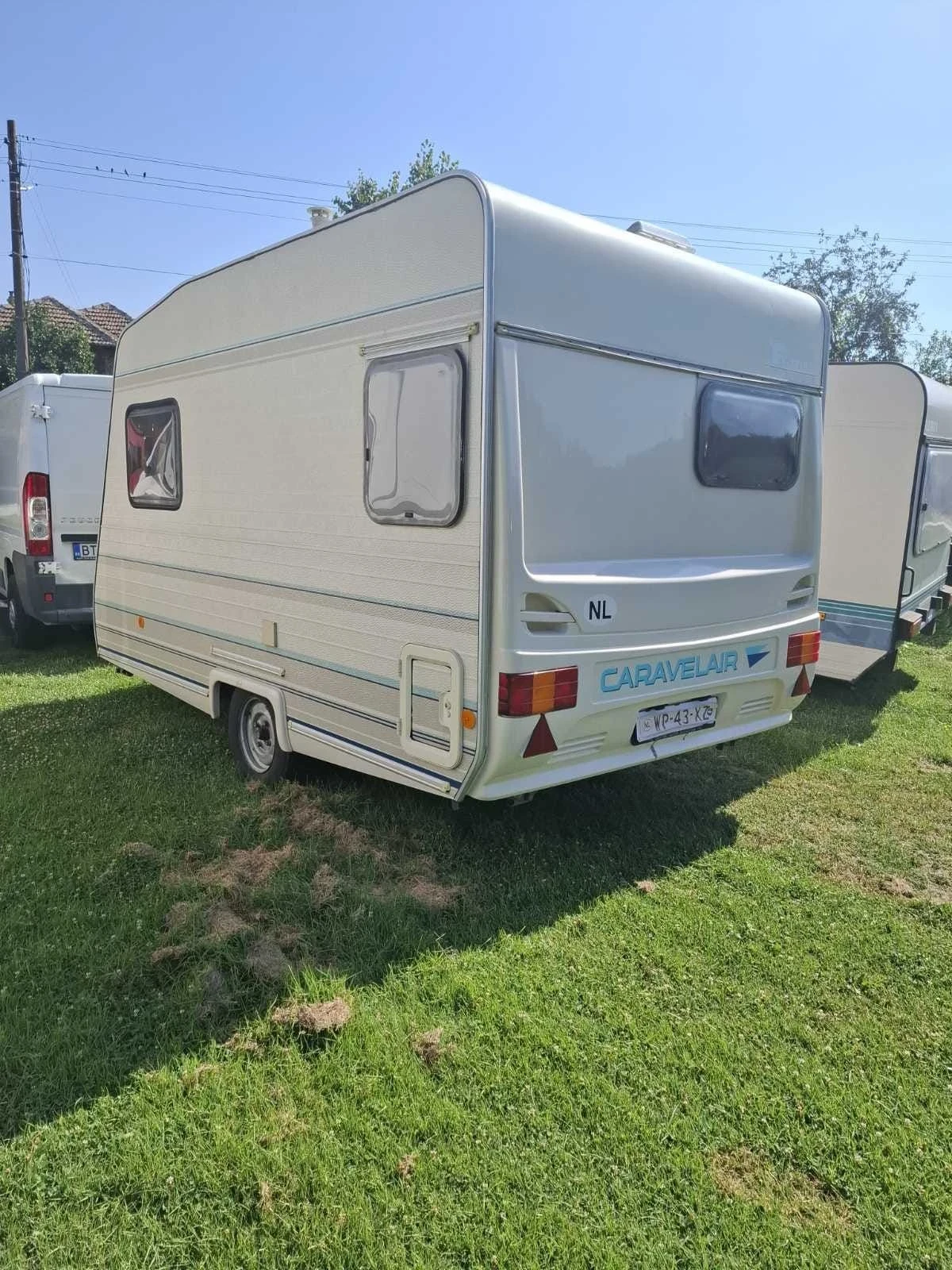 Каравана Caravelair 1234, снимка 4 - Каравани и кемпери - 55639249