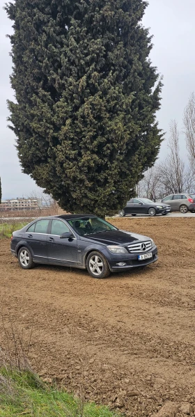 Audi A4 Купувам коли  - 1000 € / 1955.83 лв. - 46705431 3
