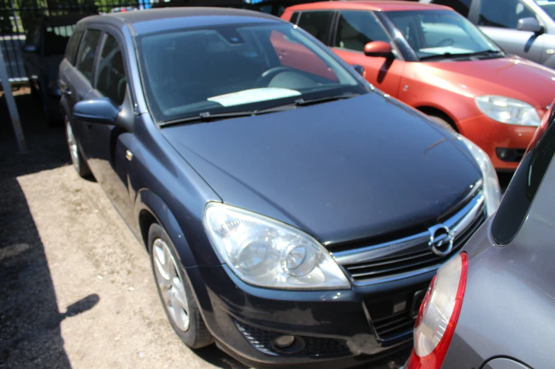 Opel Astra FaceLift 1.7ЦДТИ Нов внос, снимка 6 - Автомобили и джипове - 47403433