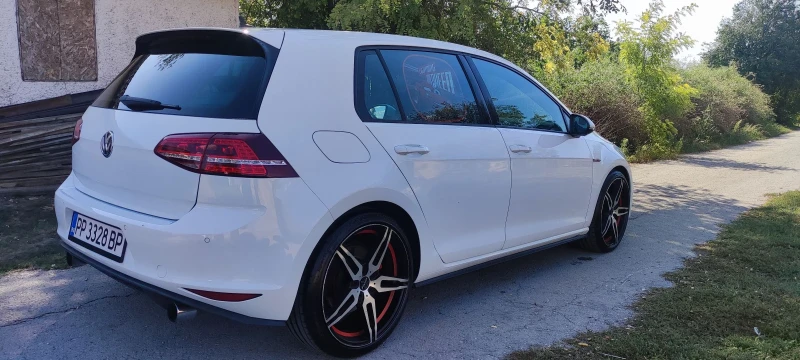 VW Golf GTI, снимка 4 - Автомобили и джипове - 48083721