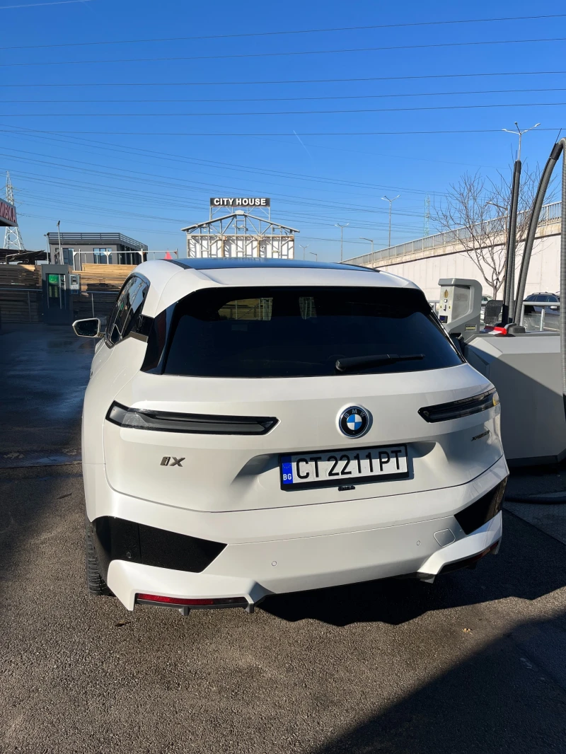 BMW iX xDrive50, снимка 4 - Автомобили и джипове - 48266758