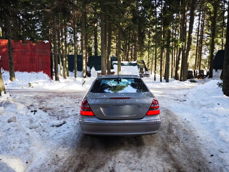 Mercedes-Benz E 200 KOMPRESSOR / ГАЗ, снимка 6 - Автомобили и джипове - 48662327