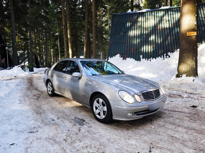 Mercedes-Benz E 200 KOMPRESSOR / ГАЗ, снимка 3 - Автомобили и джипове - 48662327