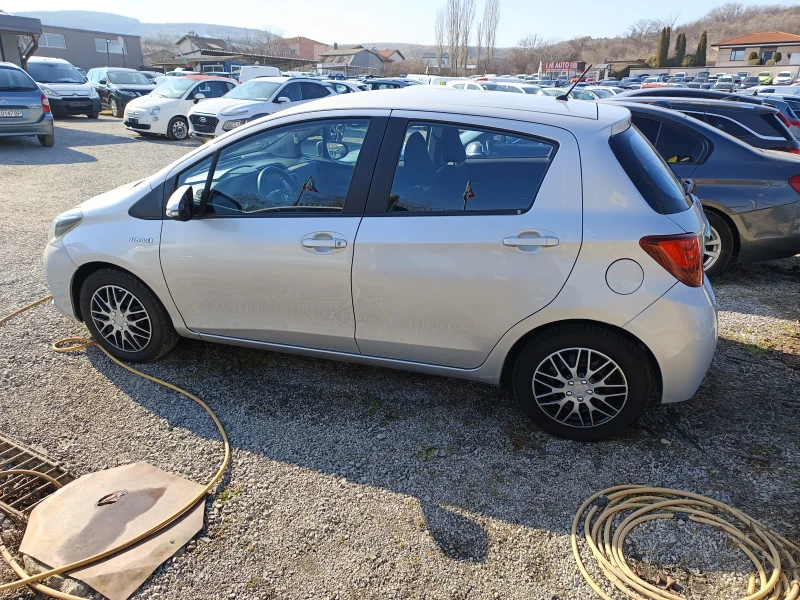 Toyota Yaris, снимка 9 - Автомобили и джипове - 49005827