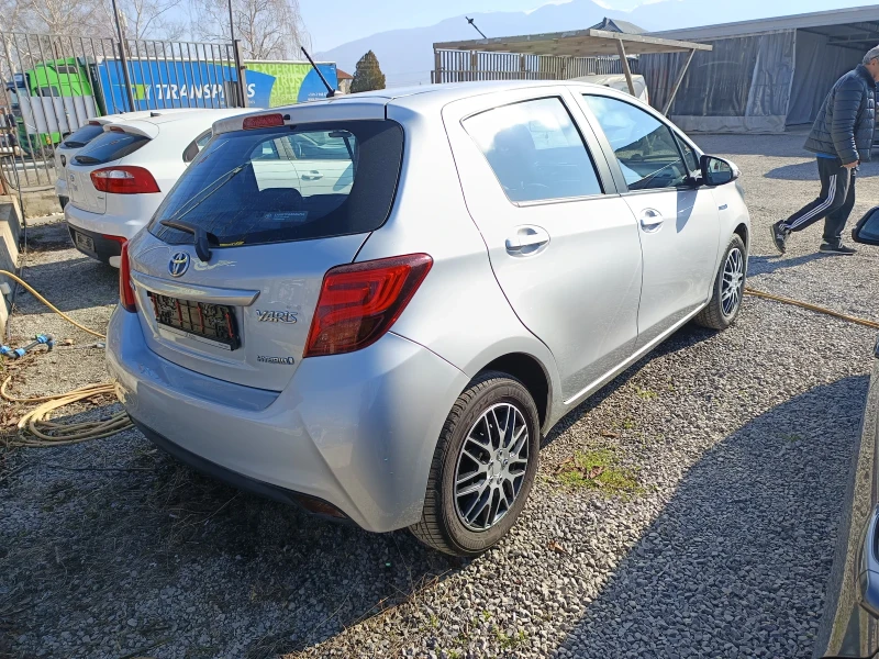 Toyota Yaris, снимка 10 - Автомобили и джипове - 49005827