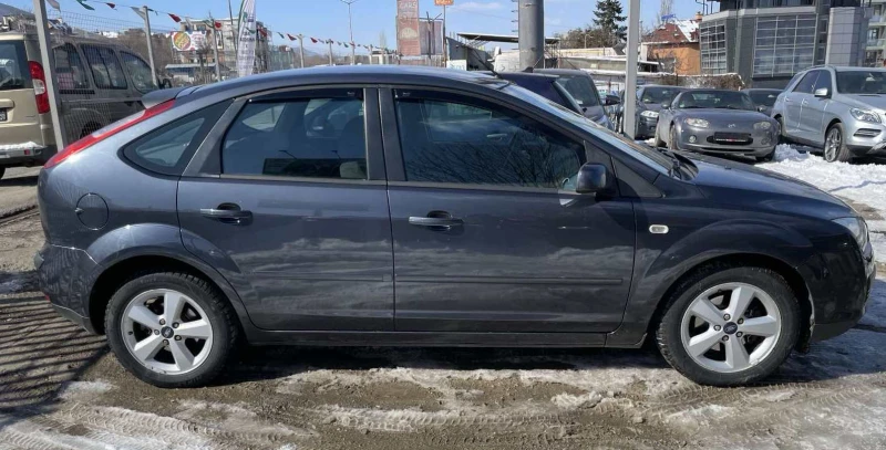 Ford Focus 1.8/16v Газ.Инж., снимка 7 - Автомобили и джипове - 49221404