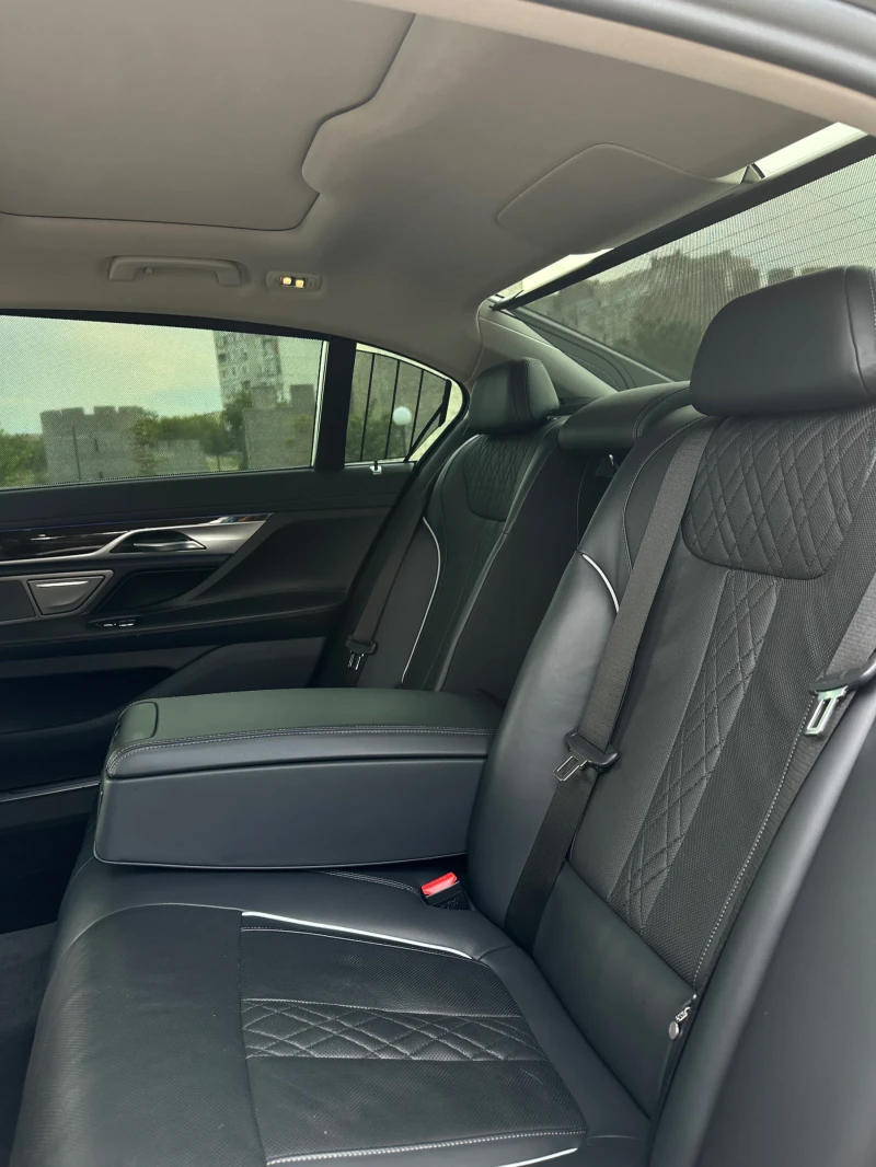 BMW 740 740i/ 69 000км/ LONG Head-up 360 cam , снимка 10 - Автомобили и джипове - 51478418