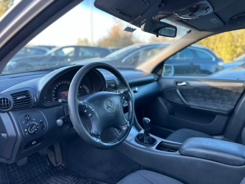 Mercedes-Benz C 220, снимка 7 - Автомобили и джипове - 52313432
