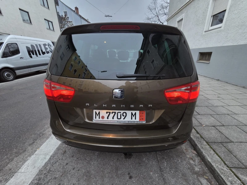 Seat Alhambra 2.0TDI-170кс= АВТОМАТ= DSG= ПАНО, снимка 10 - Автомобили и джипове - 53016018