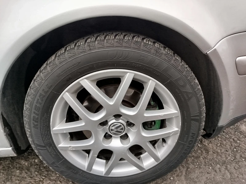 VW Golf 1.9 , снимка 7 - Автомобили и джипове - 53293519