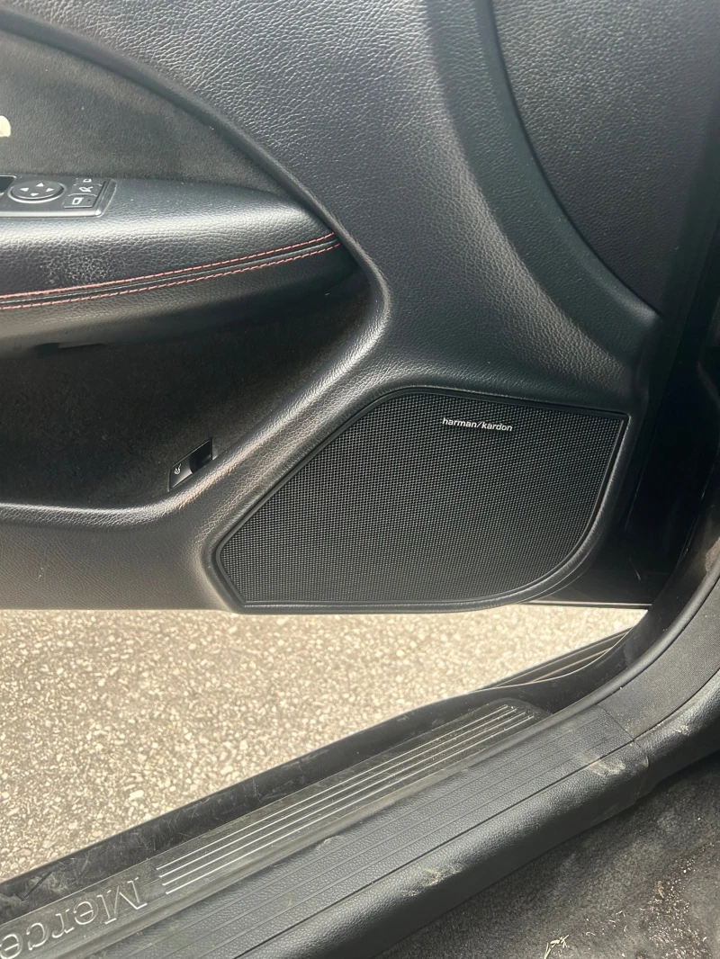 Mercedes-Benz C 350, снимка 13 - Автомобили и джипове - 53457904