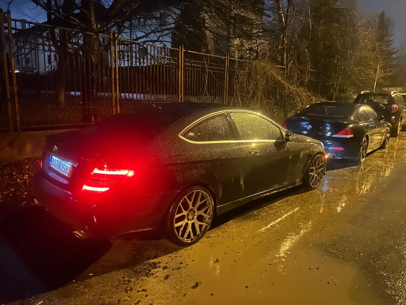 Mercedes-Benz C 350, снимка 8 - Автомобили и джипове - 53457904