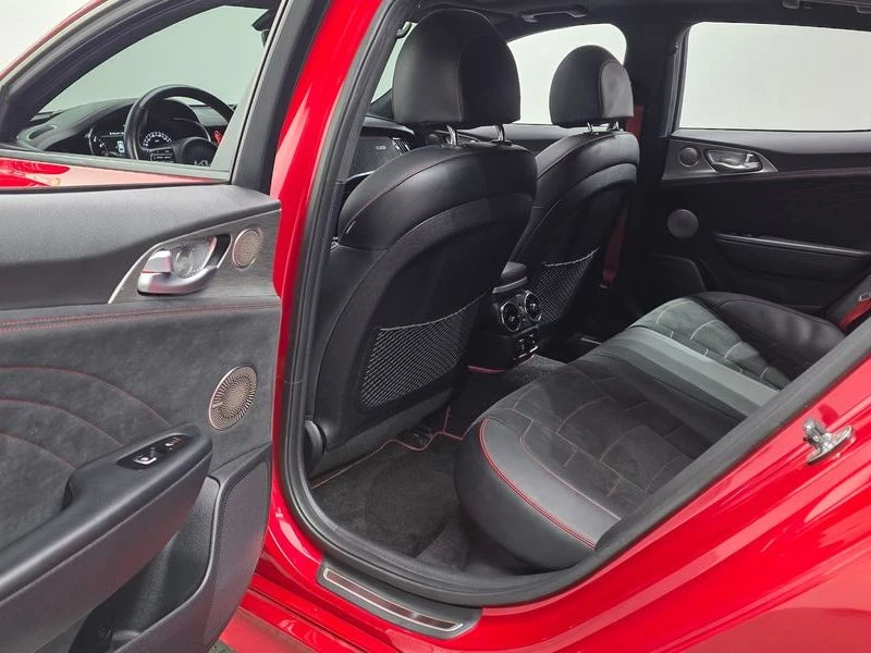 Kia Stinger 3.3 Automatic, снимка 15 - Автомобили и джипове - 55587633