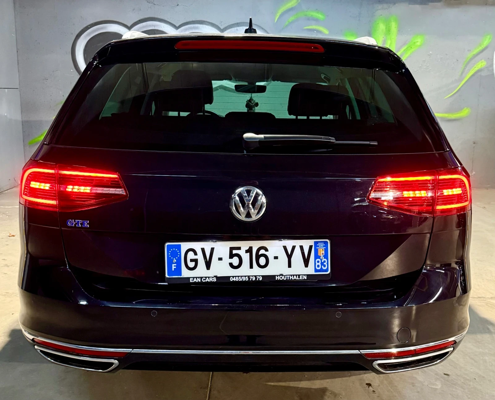 VW Passat PLUG IN HYBRID* НАЛИЧНА* ТОП СЪСТОЯНИЕ - изображение 4