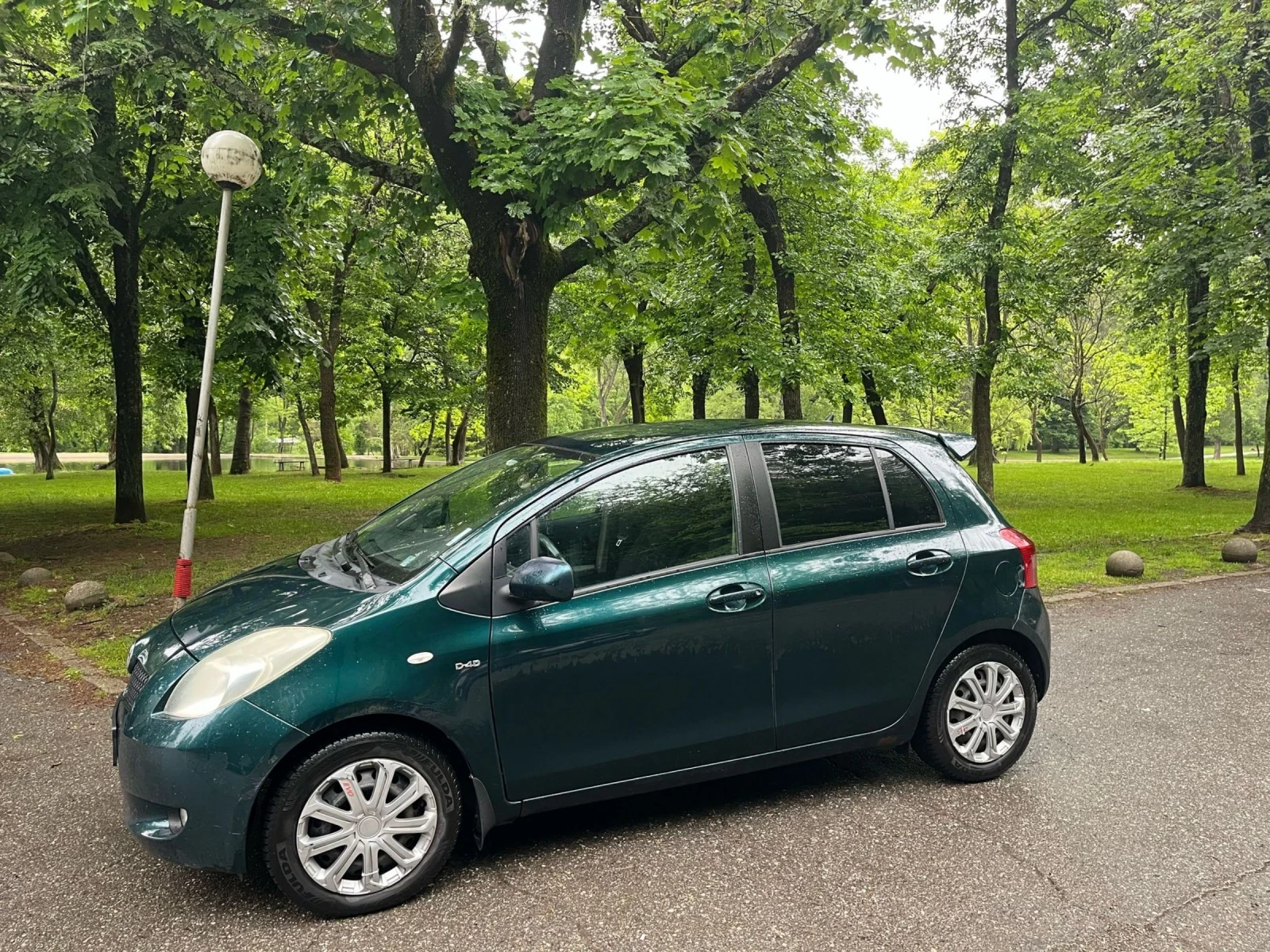Toyota Yaris  - изображение 10