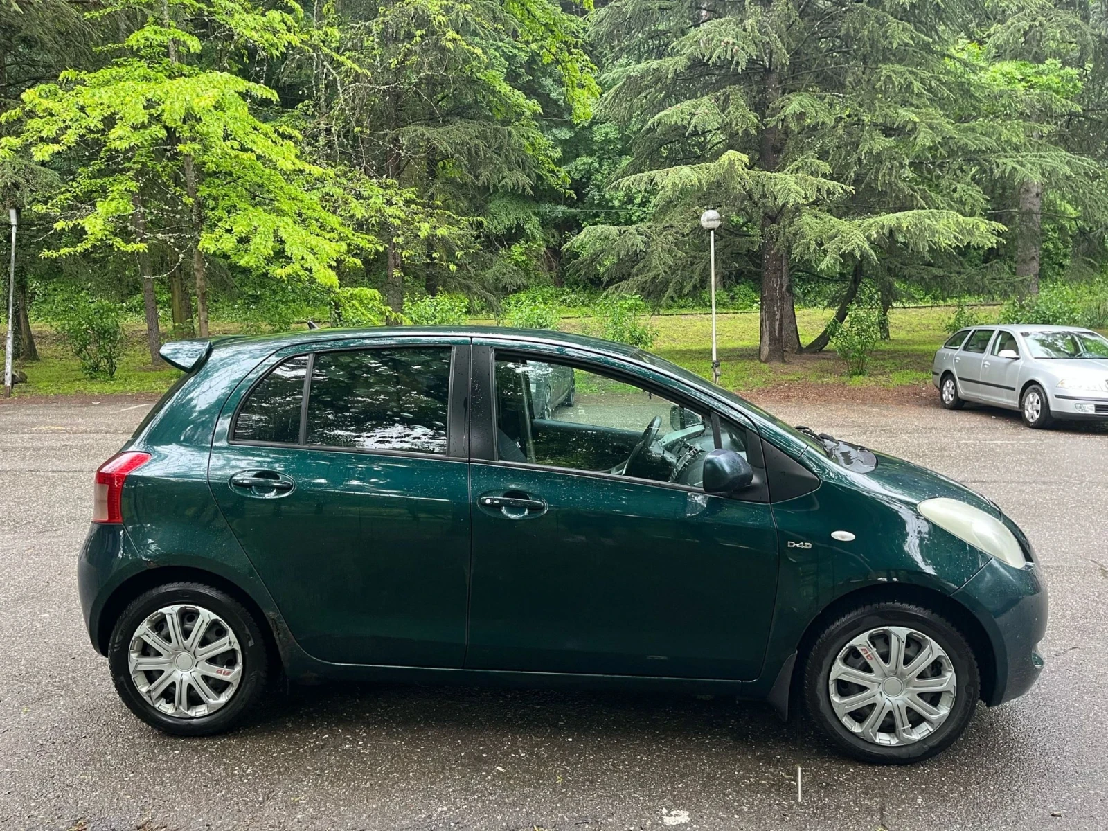 Toyota Yaris  - изображение 7