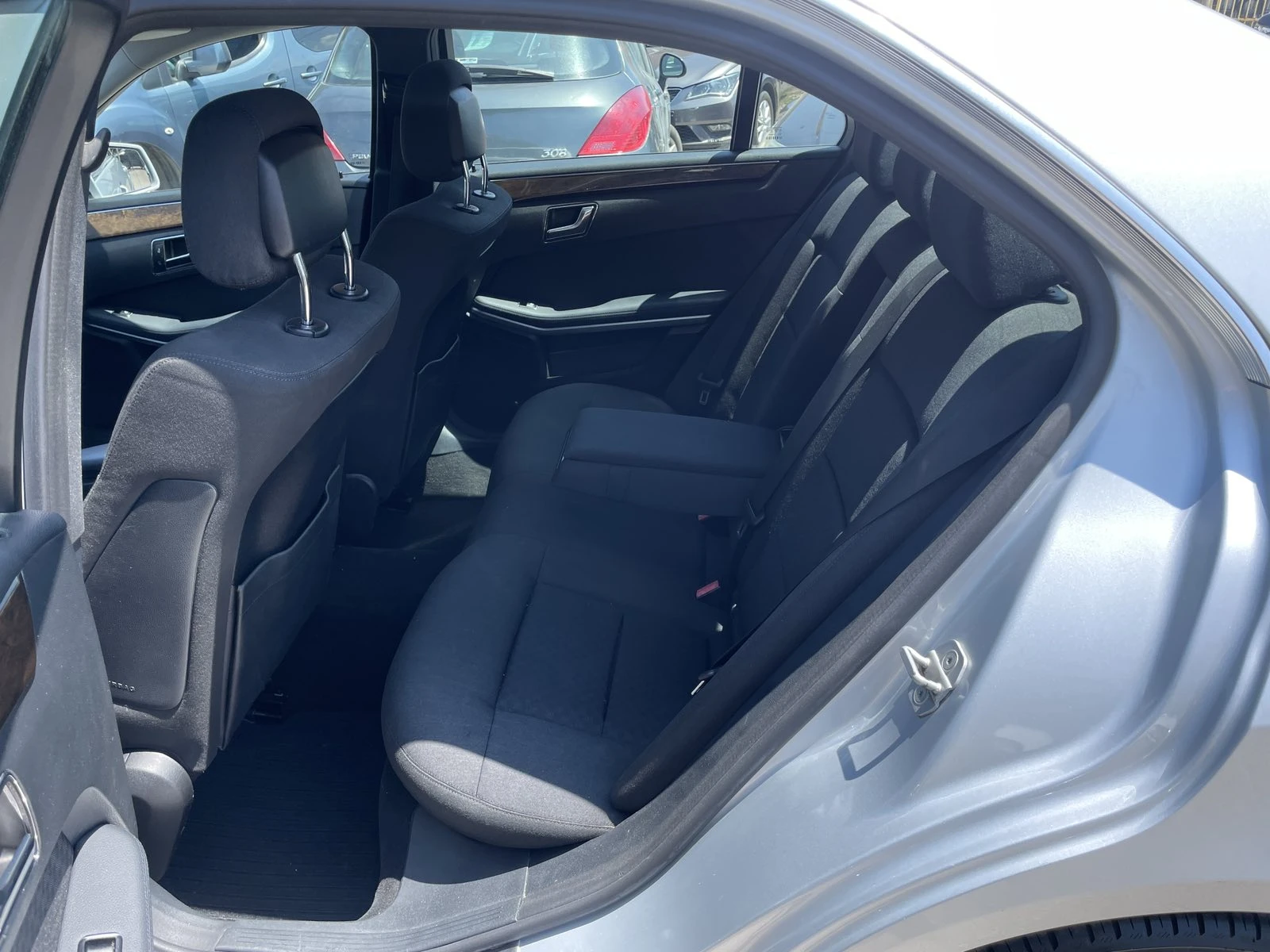 Mercedes-Benz E 200 -NGT, ..- | Mobile.bg   11