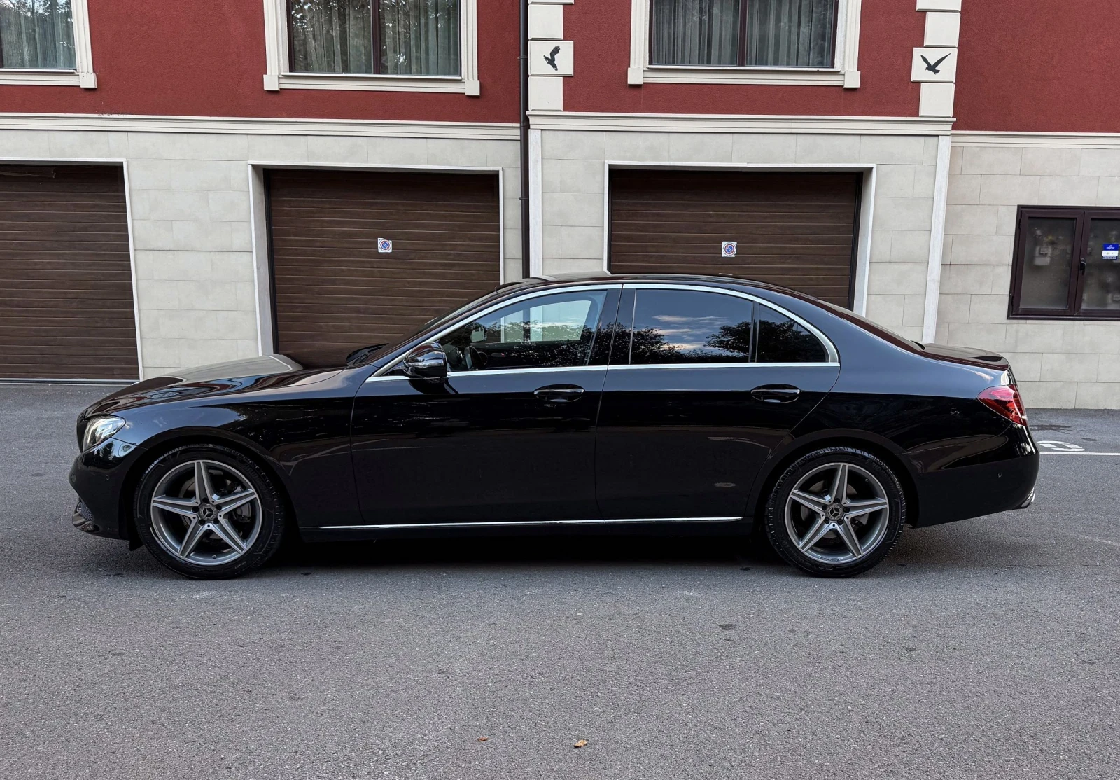 Mercedes-Benz E 220 Avantgarde 2018 автентичен ТОП - изображение 4