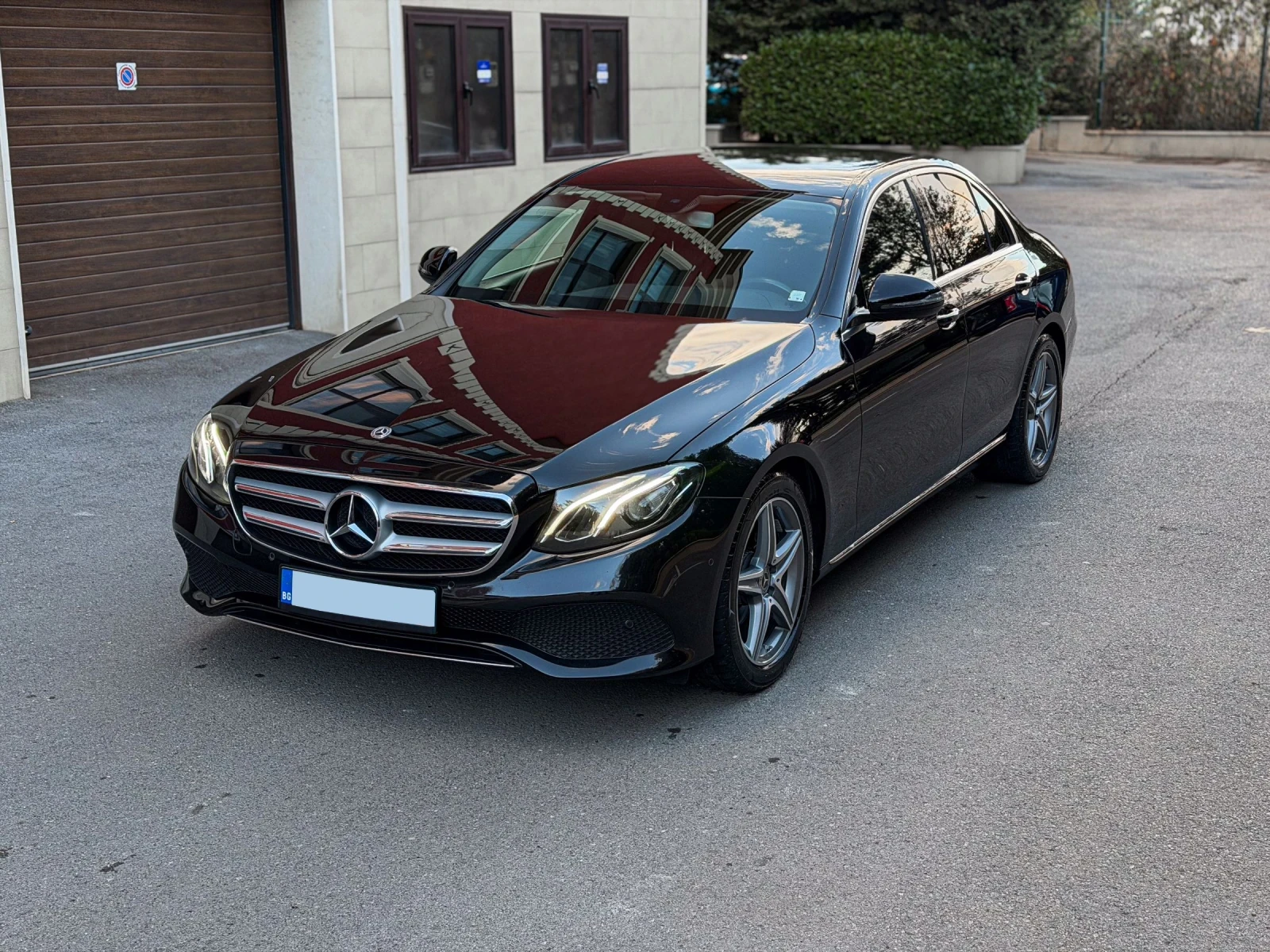 Mercedes-Benz E 220 Avantgarde 2018 автентичен ТОП - изображение 2