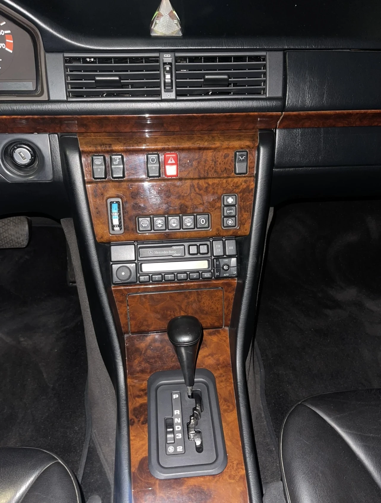 Mercedes-Benz 124 | Mobile.bg   7