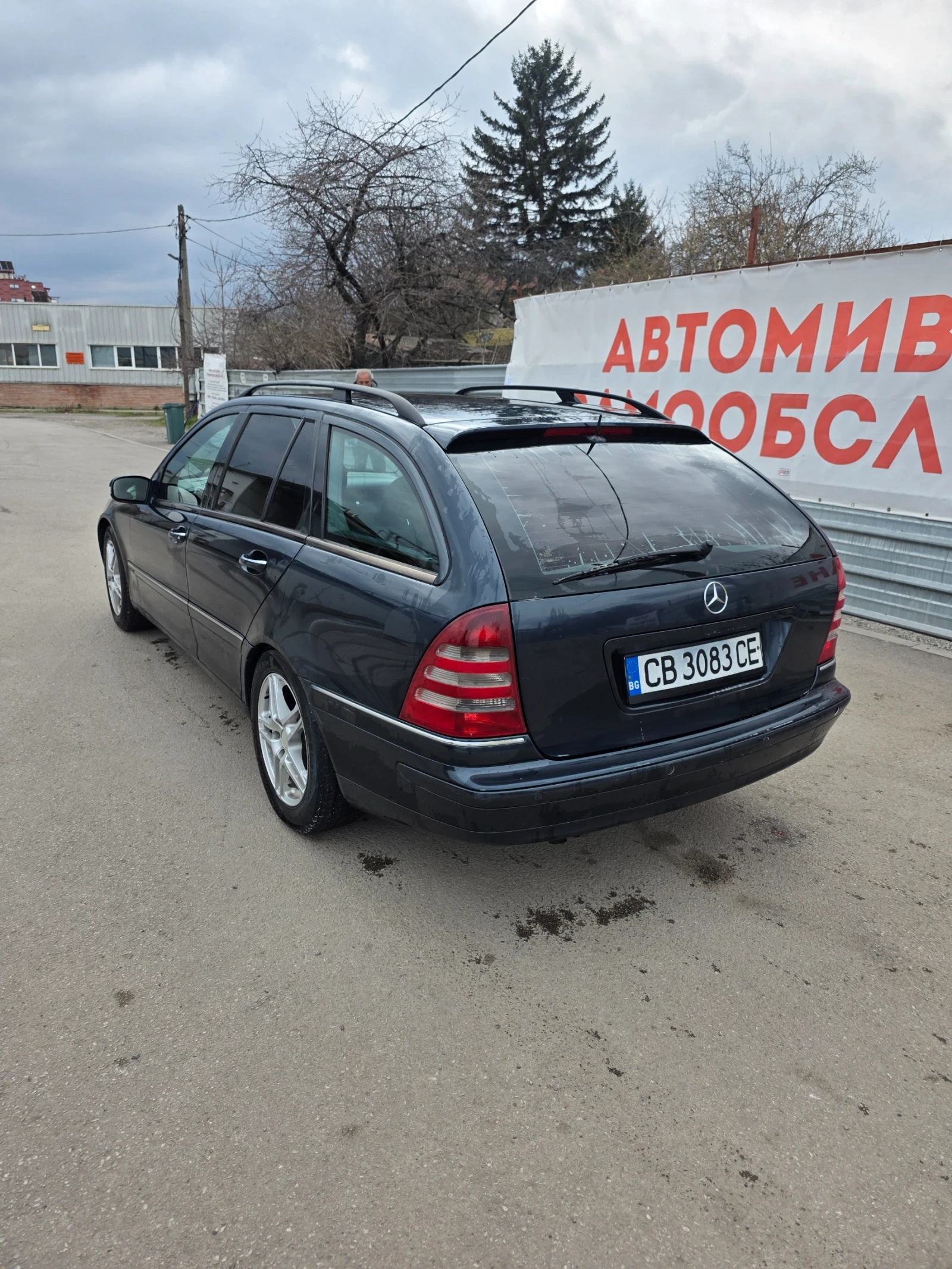 Mercedes-Benz C 320, снимка 4 - Автомобили и джипове - 53915577