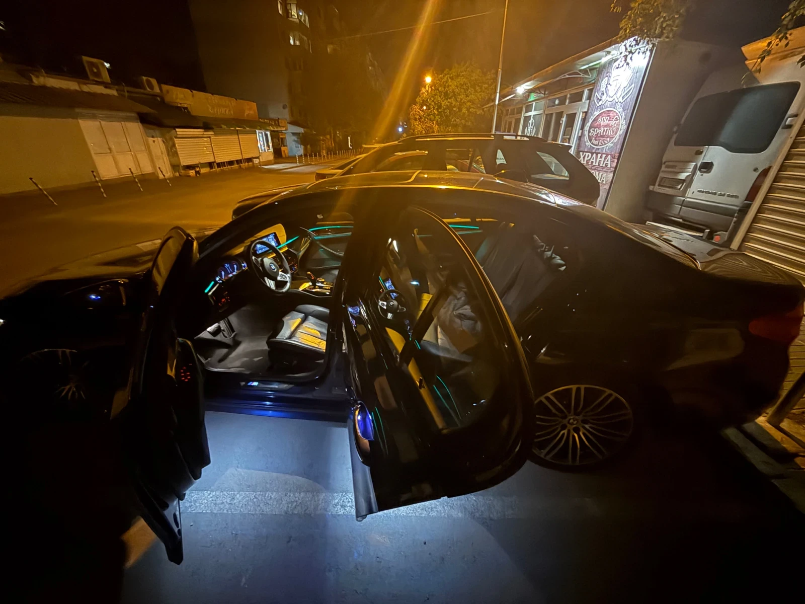 BMW 530 530i M Sport (G30, 2.0i, 255 к.с.), снимка 11 - Автомобили и джипове - 54335821