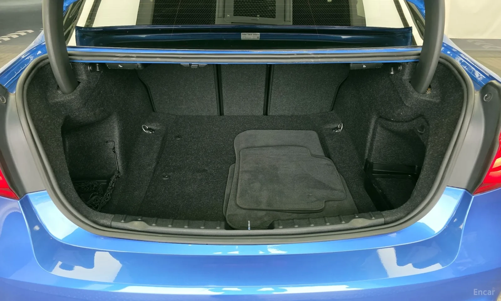 BMW 320 M ПАКЕТ | ПАМЕТИ | HEAD-UP | LINE ASSIST , снимка 16 - Автомобили и джипове - 54357149