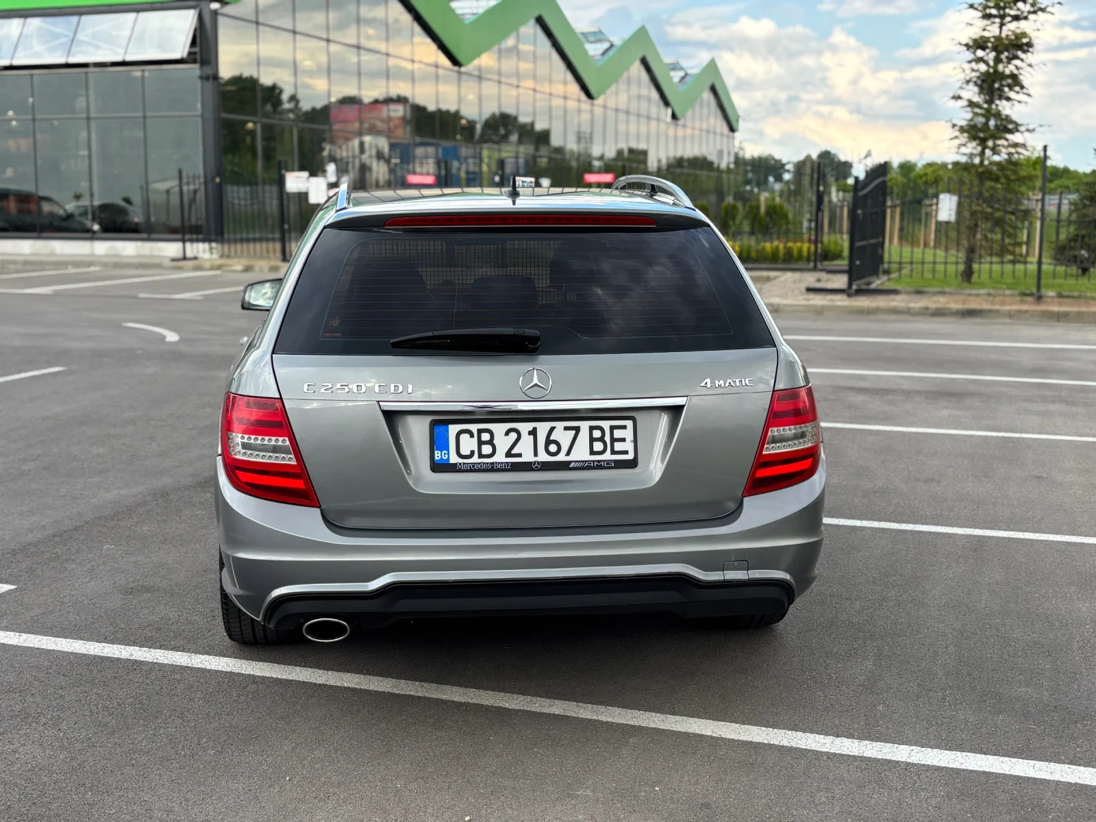 Mercedes-Benz C 250 CDI 4 Matic //AMG//, снимка 13 - Автомобили и джипове - 54755343