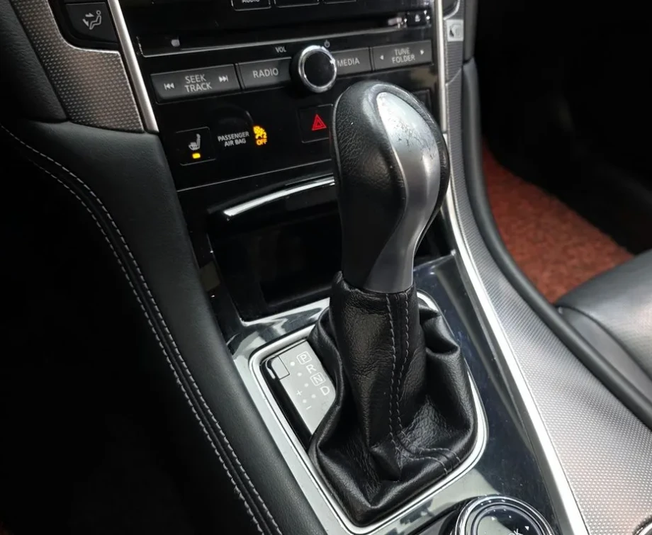 Infiniti Q50 2.2d, снимка 8 - Автомобили и джипове - 55044691