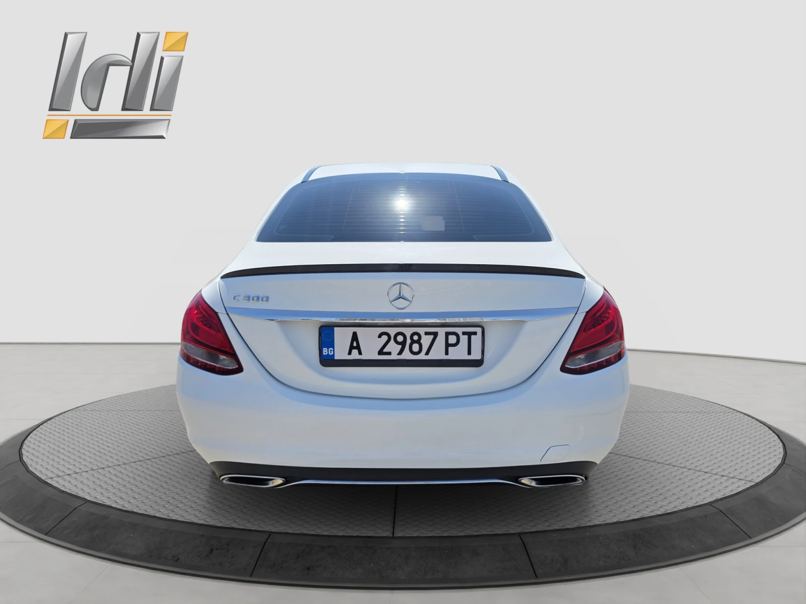 Mercedes-Benz C 300, снимка 5 - Автомобили и джипове - 55142561