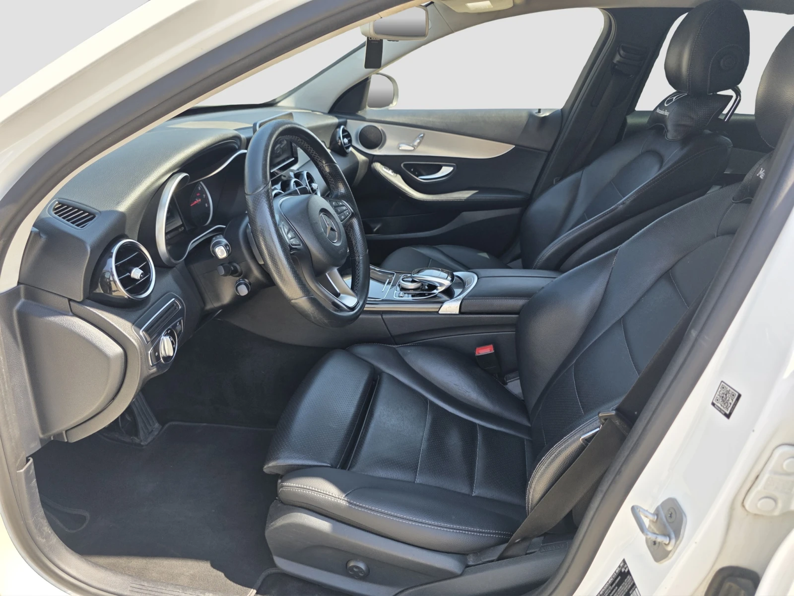 Mercedes-Benz C 300, снимка 11 - Автомобили и джипове - 55142561