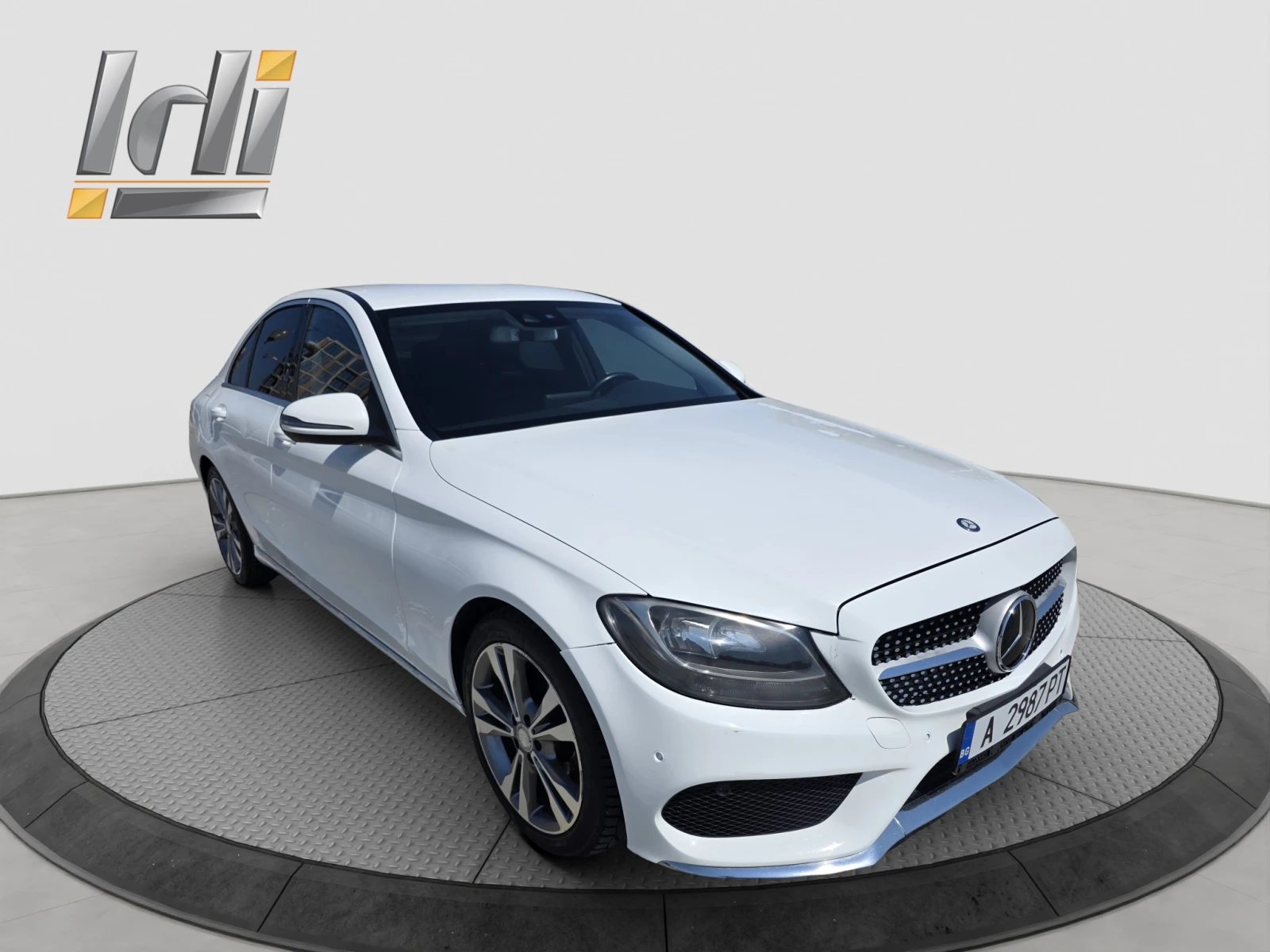 Mercedes-Benz C 300, снимка 8 - Автомобили и джипове - 55142561