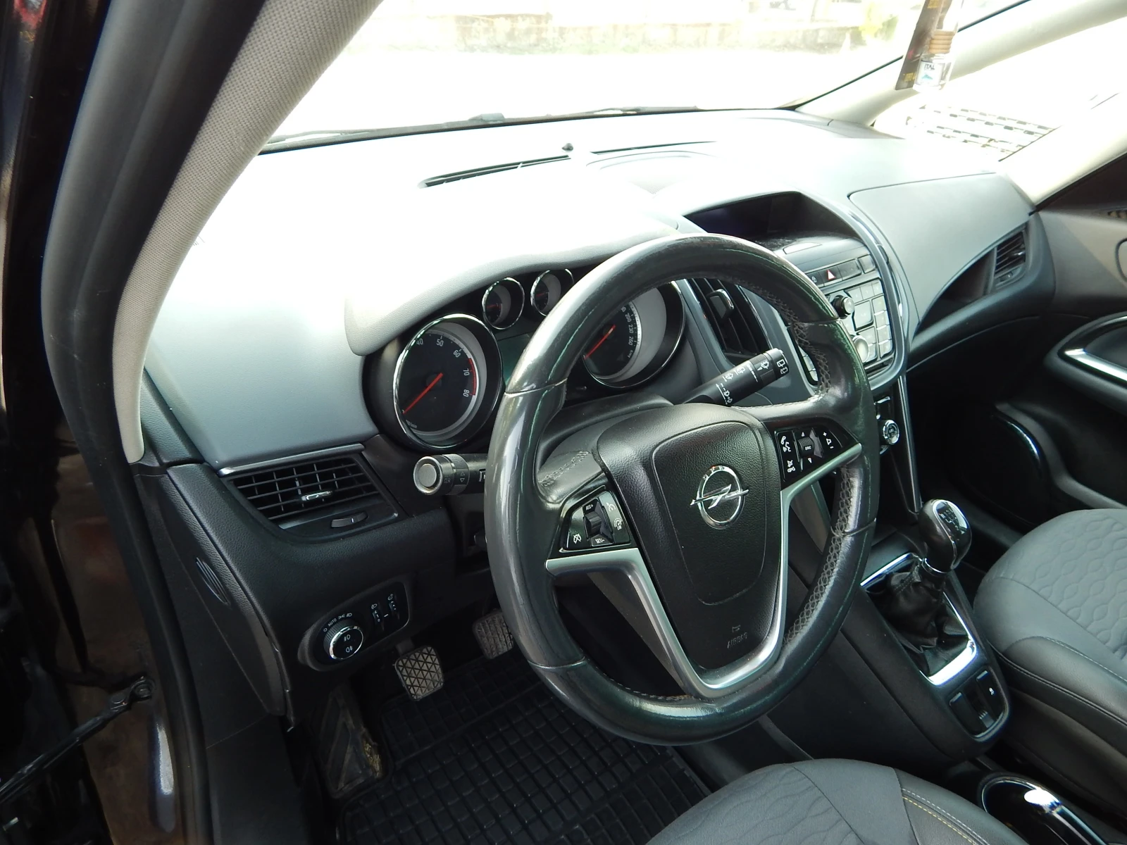 Opel Zafira COSMO, снимка 7 - Автомобили и джипове - 55373797