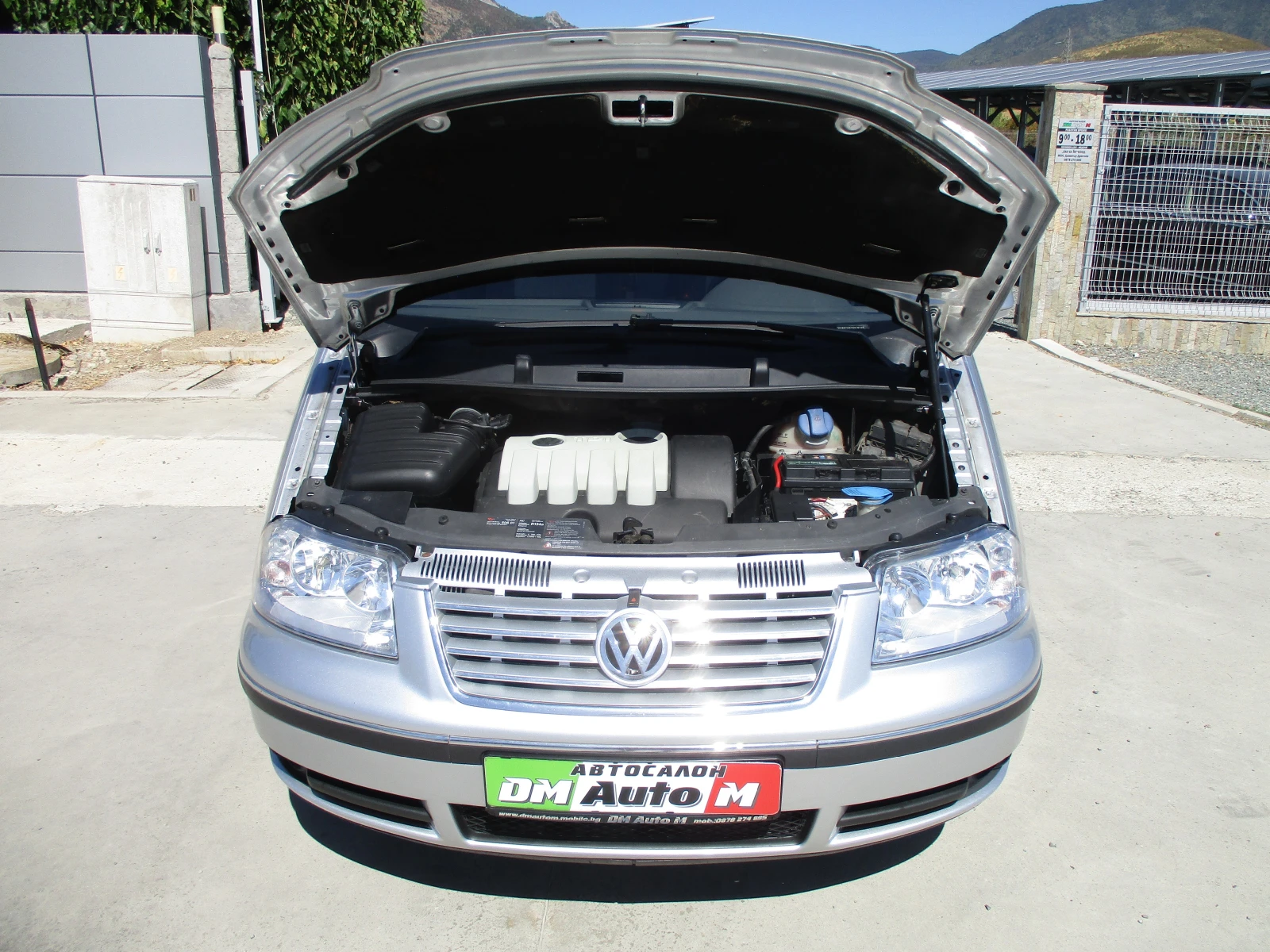 VW Sharan 2.0TDI/140кс./6-СКОРОСТИ/7-МЕСТА/КАТО НОВА, снимка 17 - Автомобили и джипове - 56004336