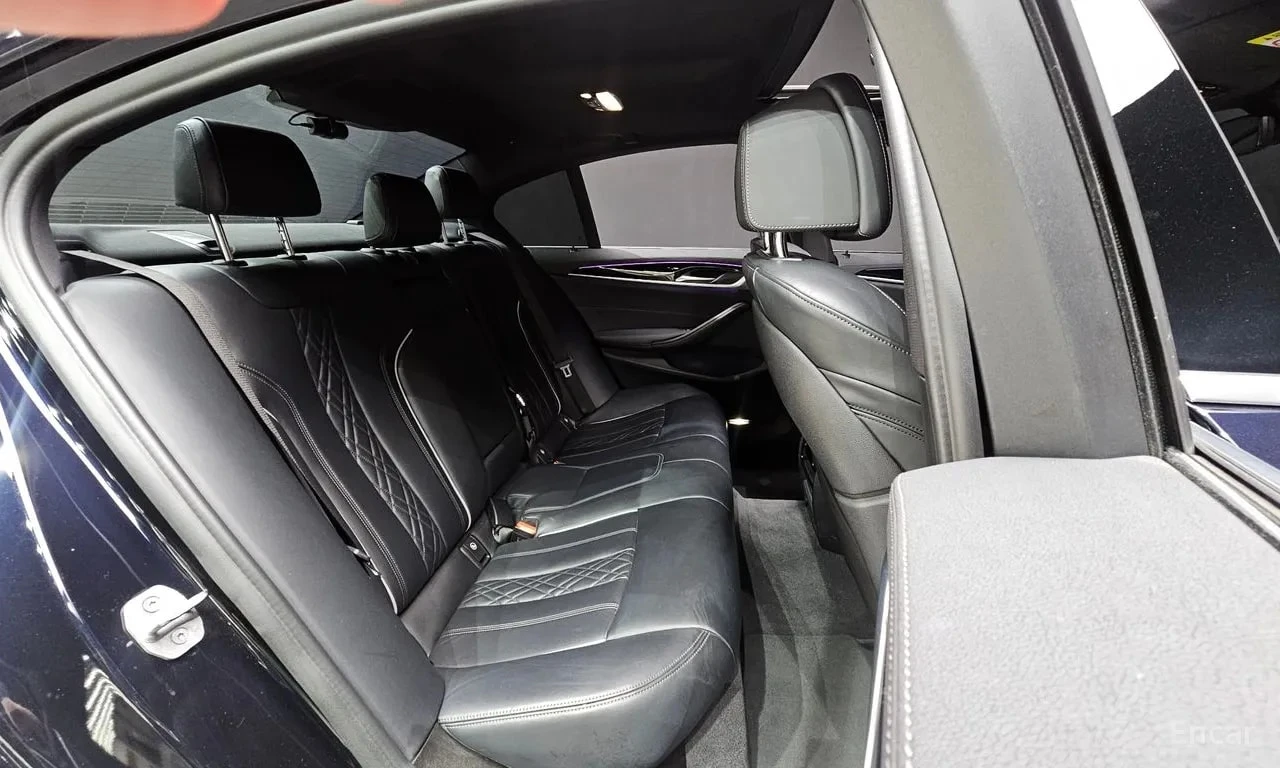 BMW 520 XDRIVE20D * M SPORT* ФИКСИРАНА ЦЕНА ДО БЪЛГАРИЯ*  , снимка 16 - Автомобили и джипове - 56083993