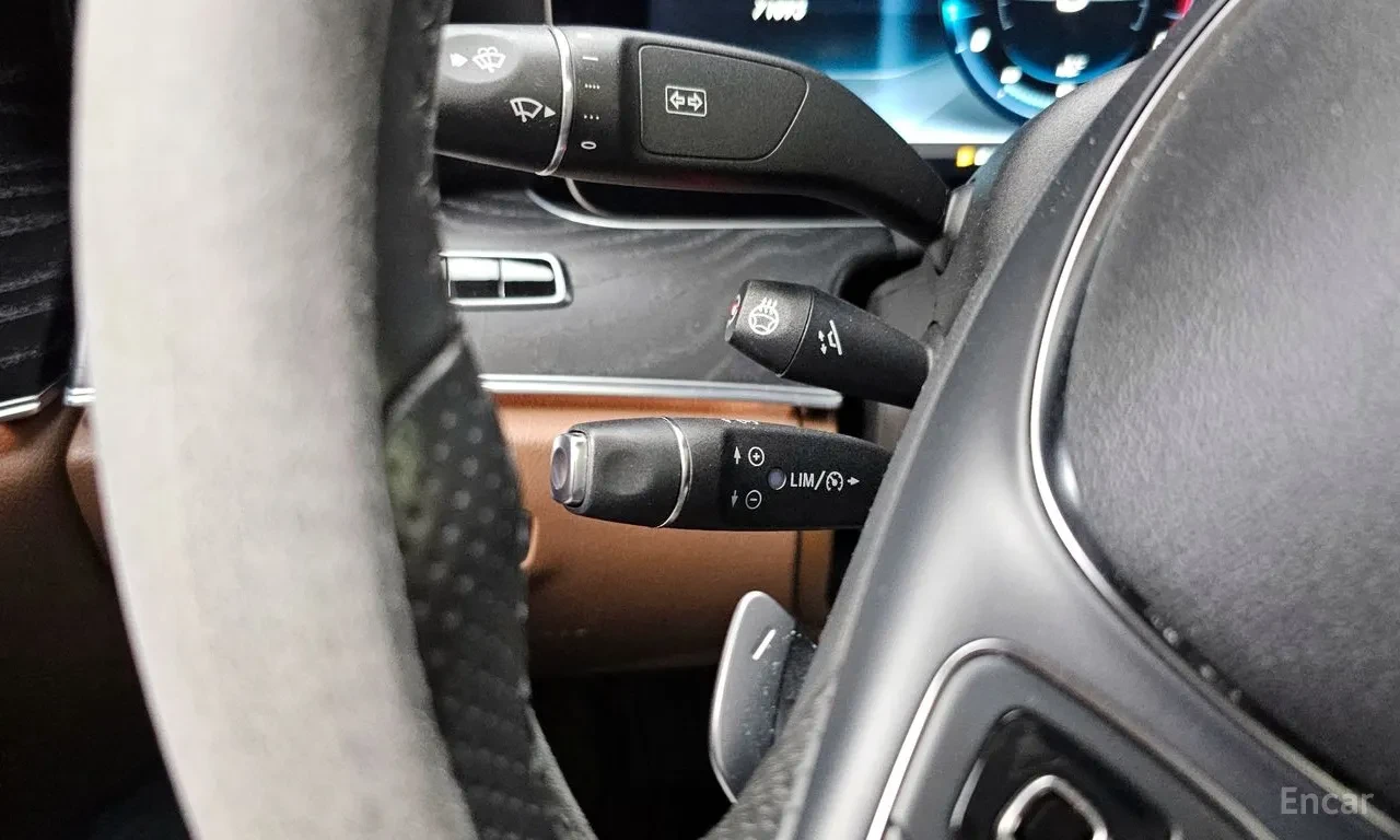 Mercedes-Benz E 300 4MATIC Avnatgarde / АВТОКРЕДИТ, снимка 11 - Автомобили и джипове - 56087756