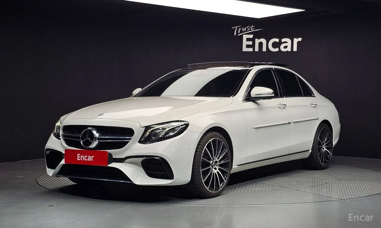 Mercedes-Benz E 300 4MATIC Avnatgarde / АВТОКРЕДИТ