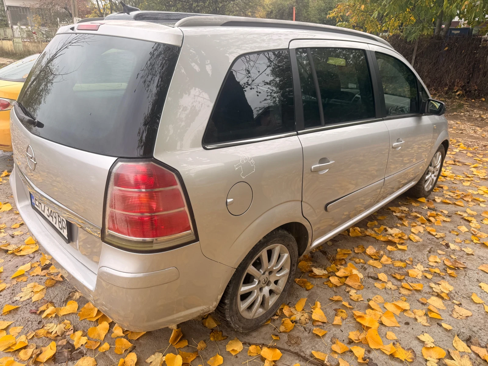 Opel Zafira, снимка 6 - Автомобили и джипове - 56748642