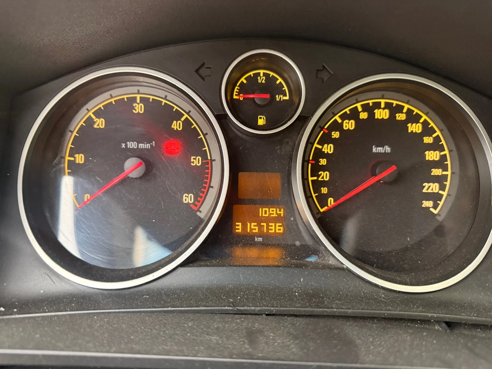 Opel Zafira, снимка 11 - Автомобили и джипове - 56748642